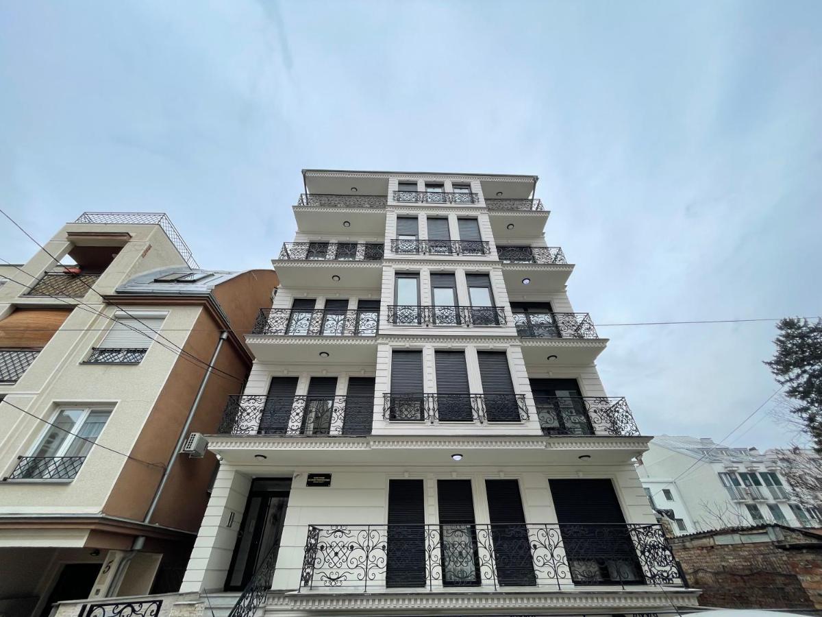 Empire Queen Apartments Belgrado Buitenkant foto