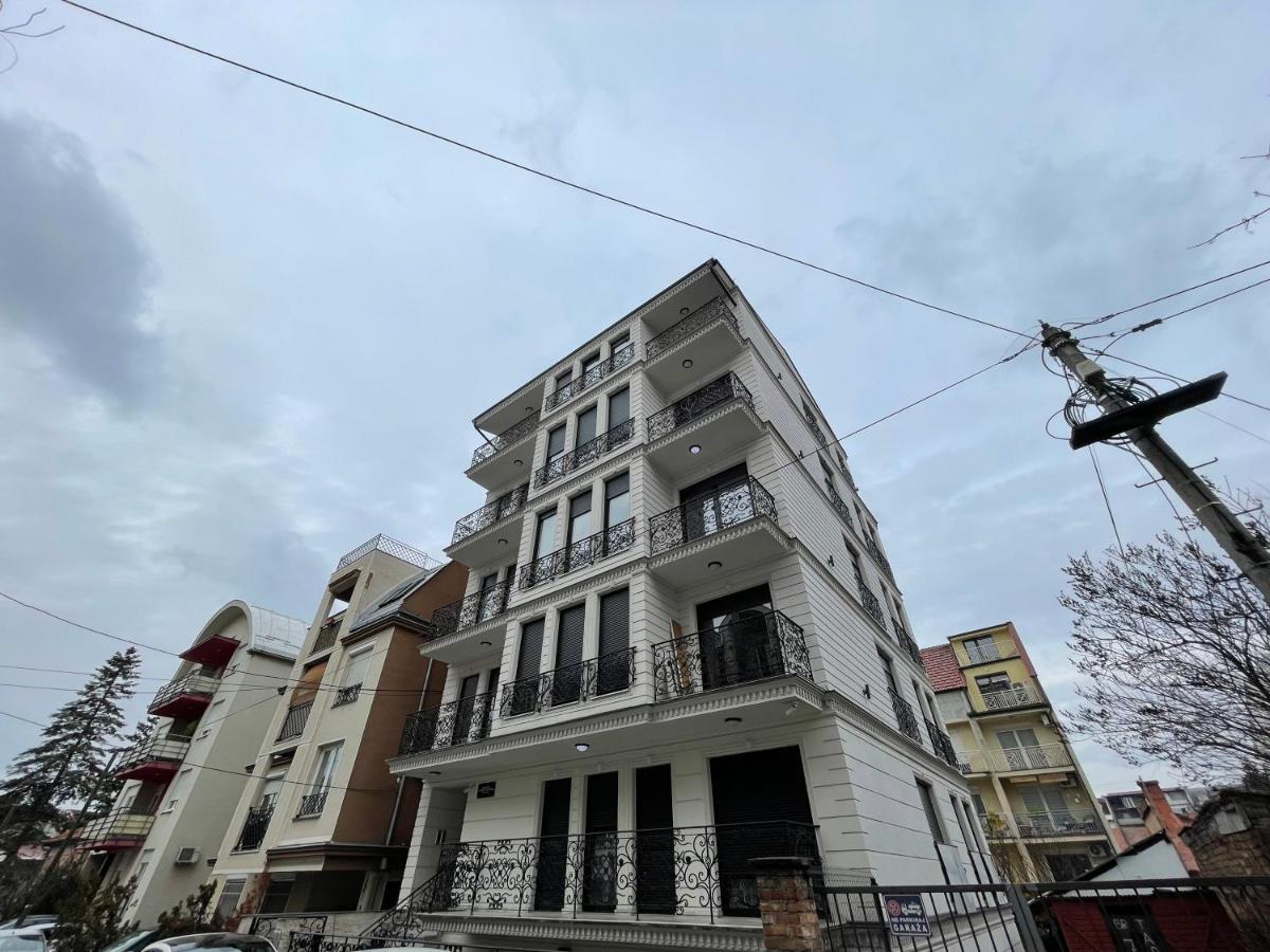 Empire Queen Apartments Belgrado Buitenkant foto