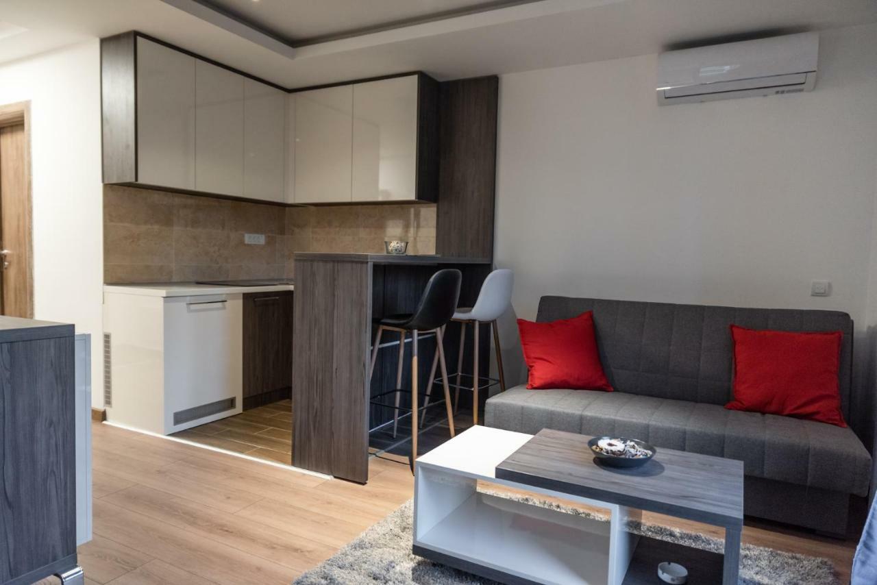 Empire Queen Apartments Belgrado Buitenkant foto